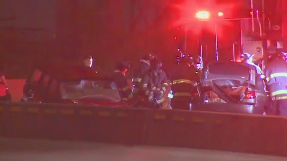 I-94 Milwaukee fatal crash, driver extricated